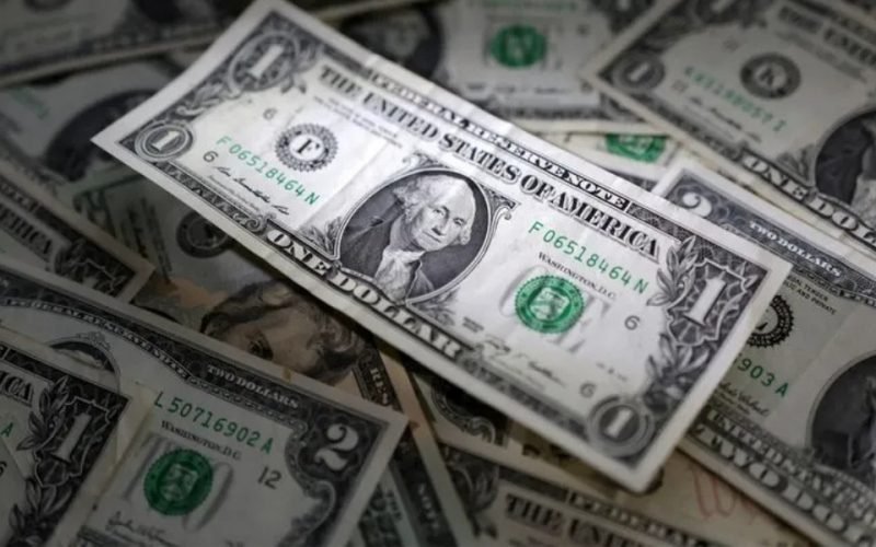 12SET25-DOLAR