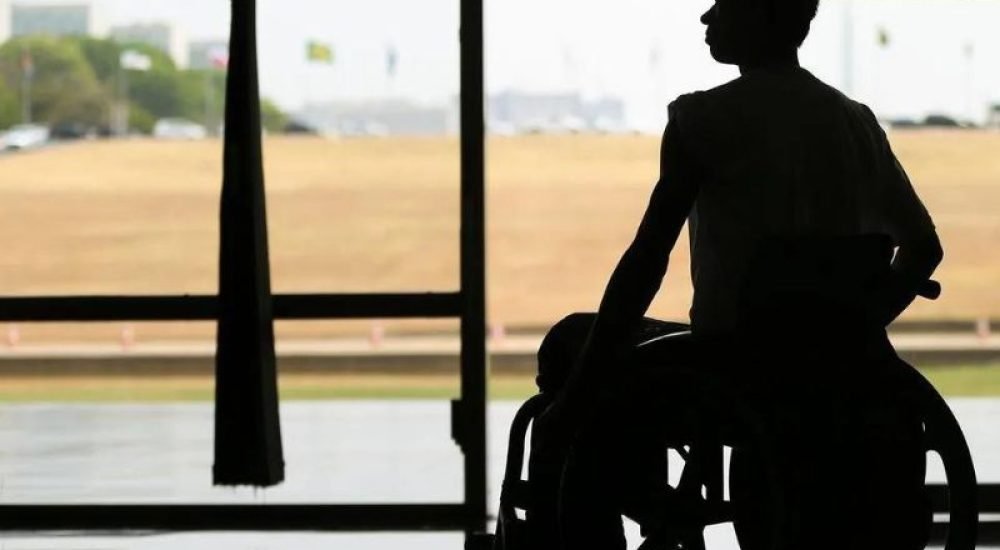 Após alta na pandemia, empregos para pessoas com deficiência têm cenário incerto nos EUA