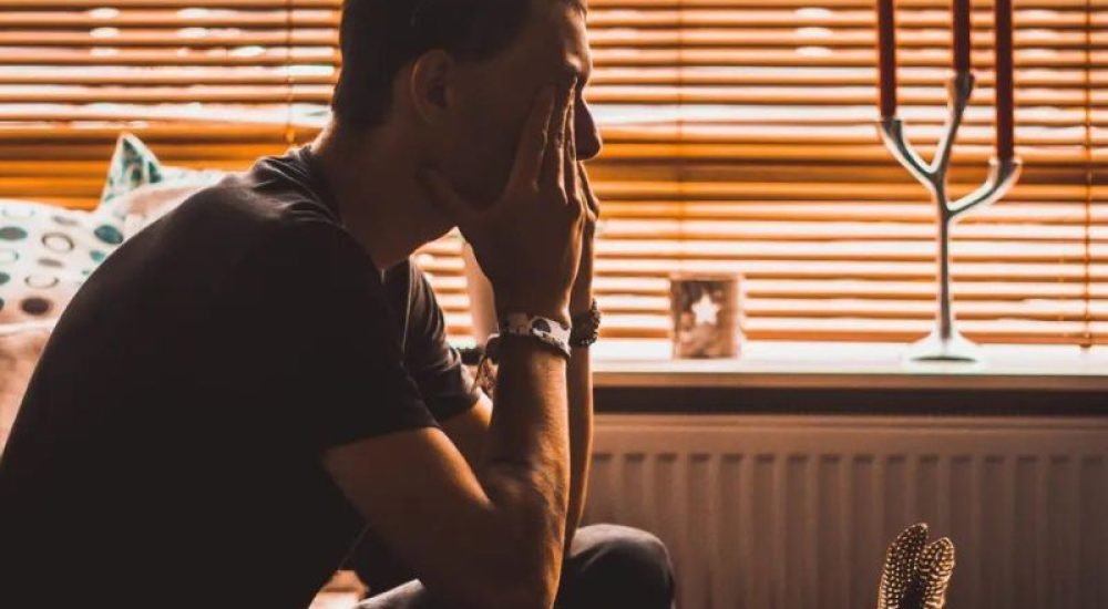 Estresse no trabalho afeta 67% dos brasileiros, aponta estudo