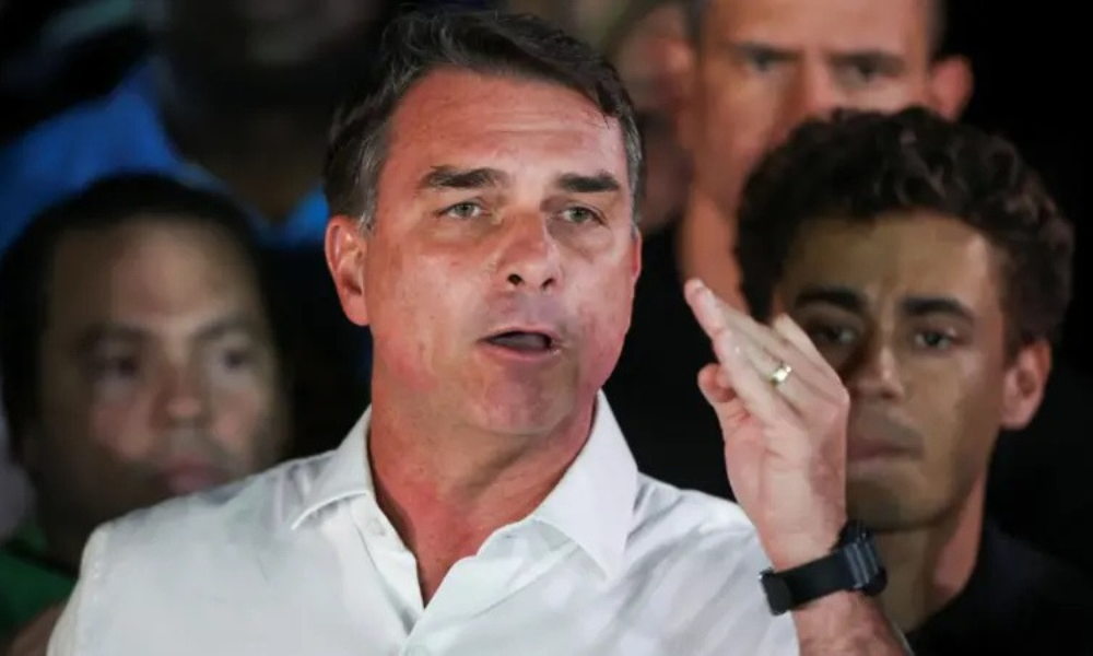 Flávio Bolsonaro disse que pedirá a anulação das eleições