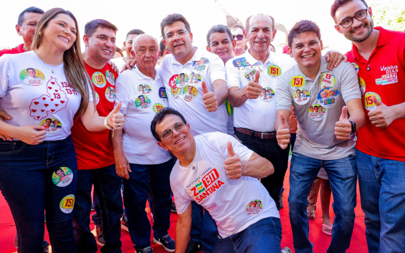 Rafael Fonteles e seu time em São João do Piauí
