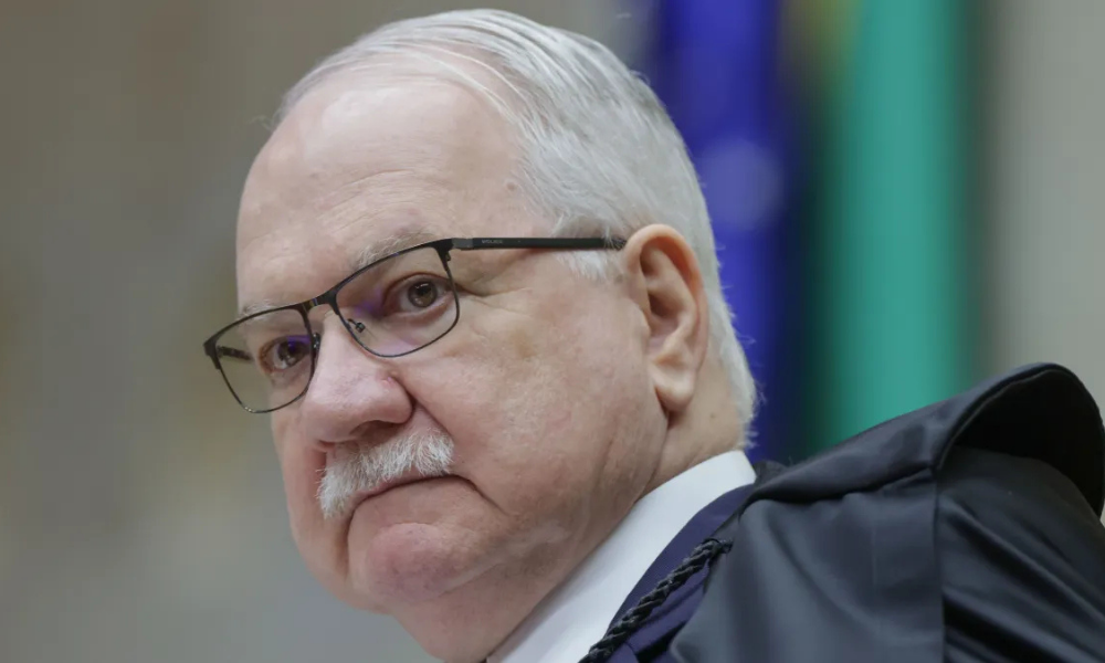 O presidente do STF Ministro, Edson Fachin, em seção plenária do Supremo